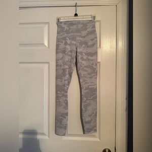 Lululemon Athletica Gray Camo Leggings 25in inseam